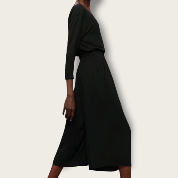 *SOLD* Aritzia Babaton 'Barton' Chiffon Black Jumpsuit - Small- NWT - Picture 2 of 3